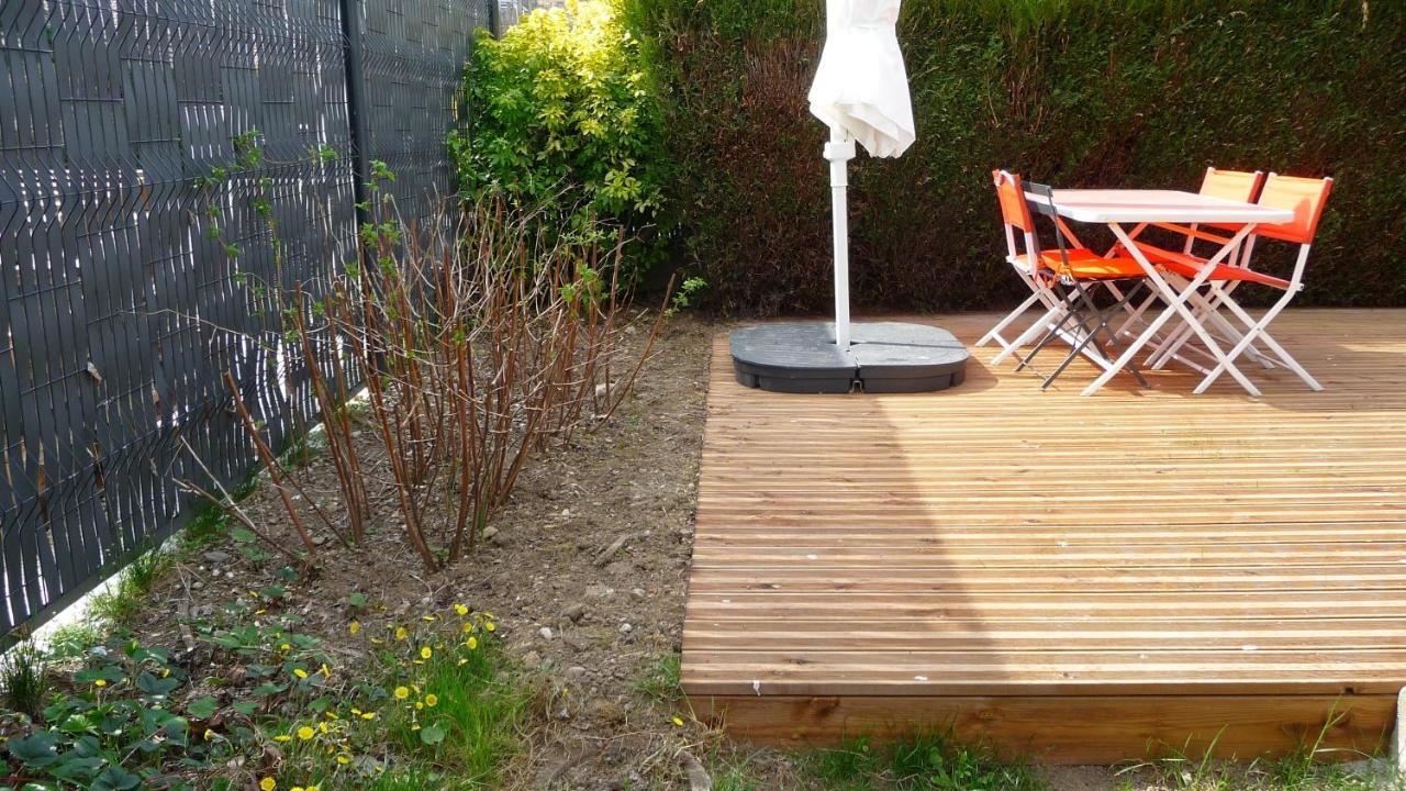 Maison Proche Lac, Velos, Parking Holiday home