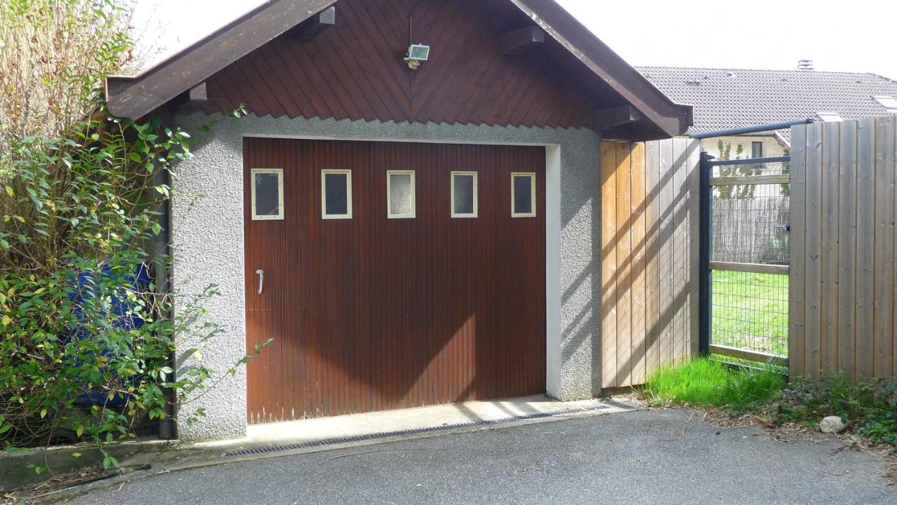 Maison Proche Lac, Velos, Parking Holiday home