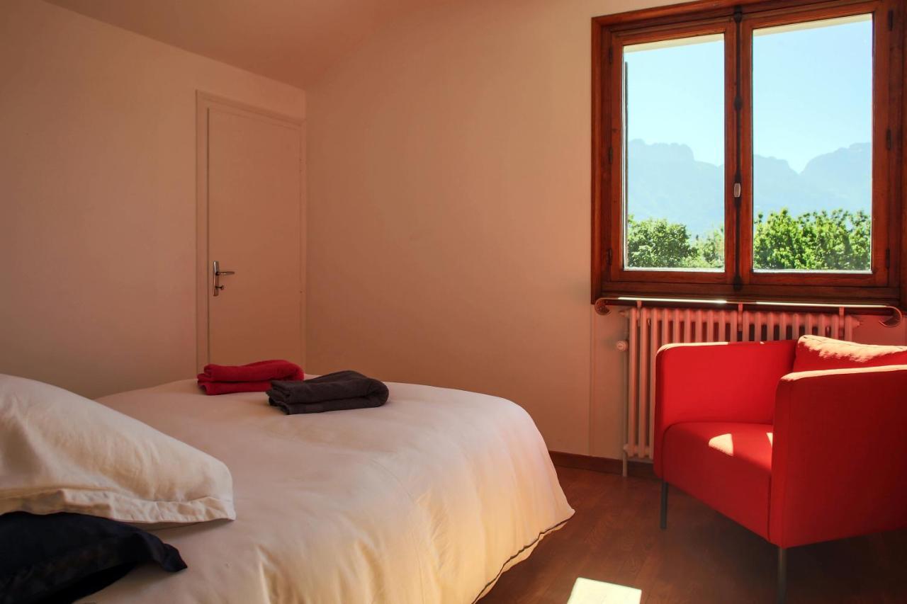 Maison Proche Lac, Velos, Parking Holiday home