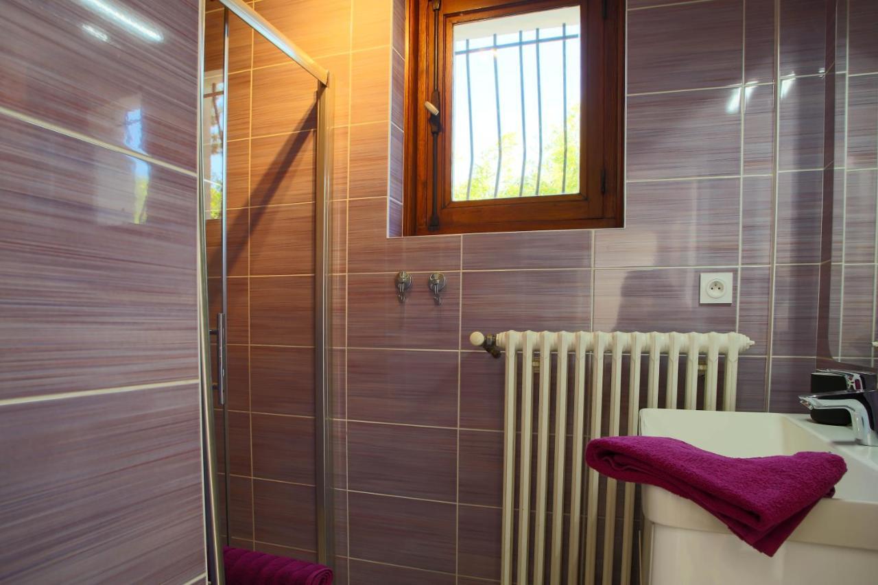 Maison Proche Lac, Velos, Parking Holiday home